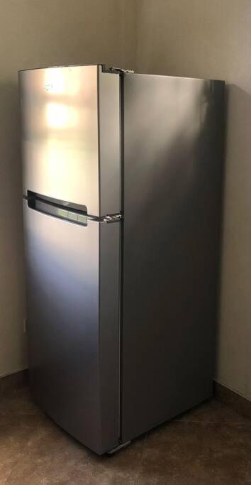 Kelly'S Studio Apartment - Rental Near Airport, Amenities And Bus Route サンフィリップ エクステリア 写真